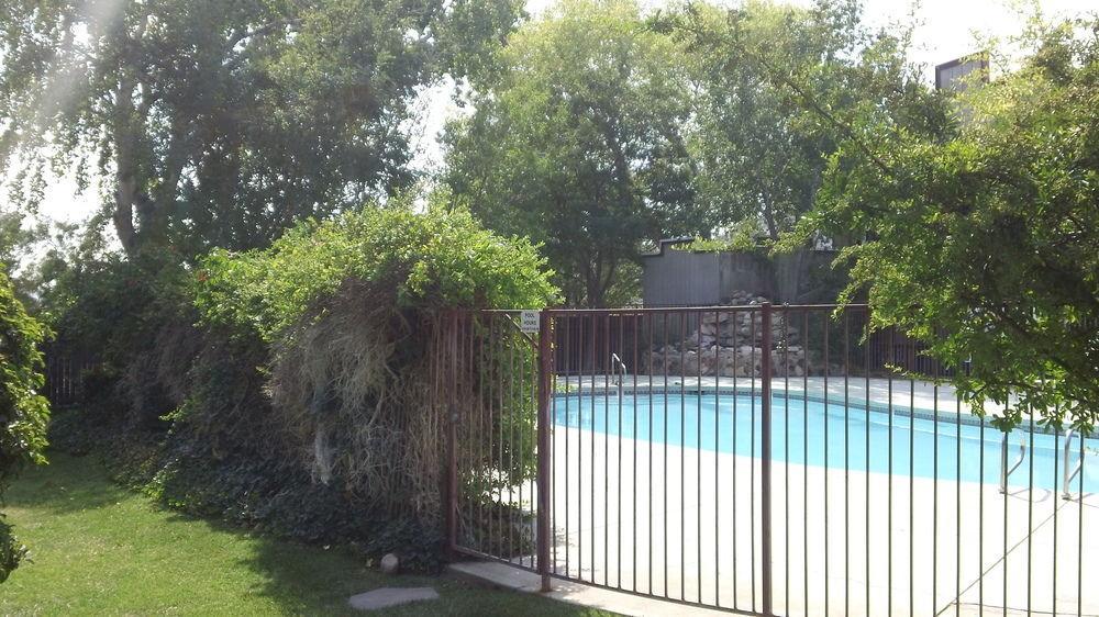 Blue Diamond Bonnie Springs Ranch Motel المظهر الخارجي الصورة
